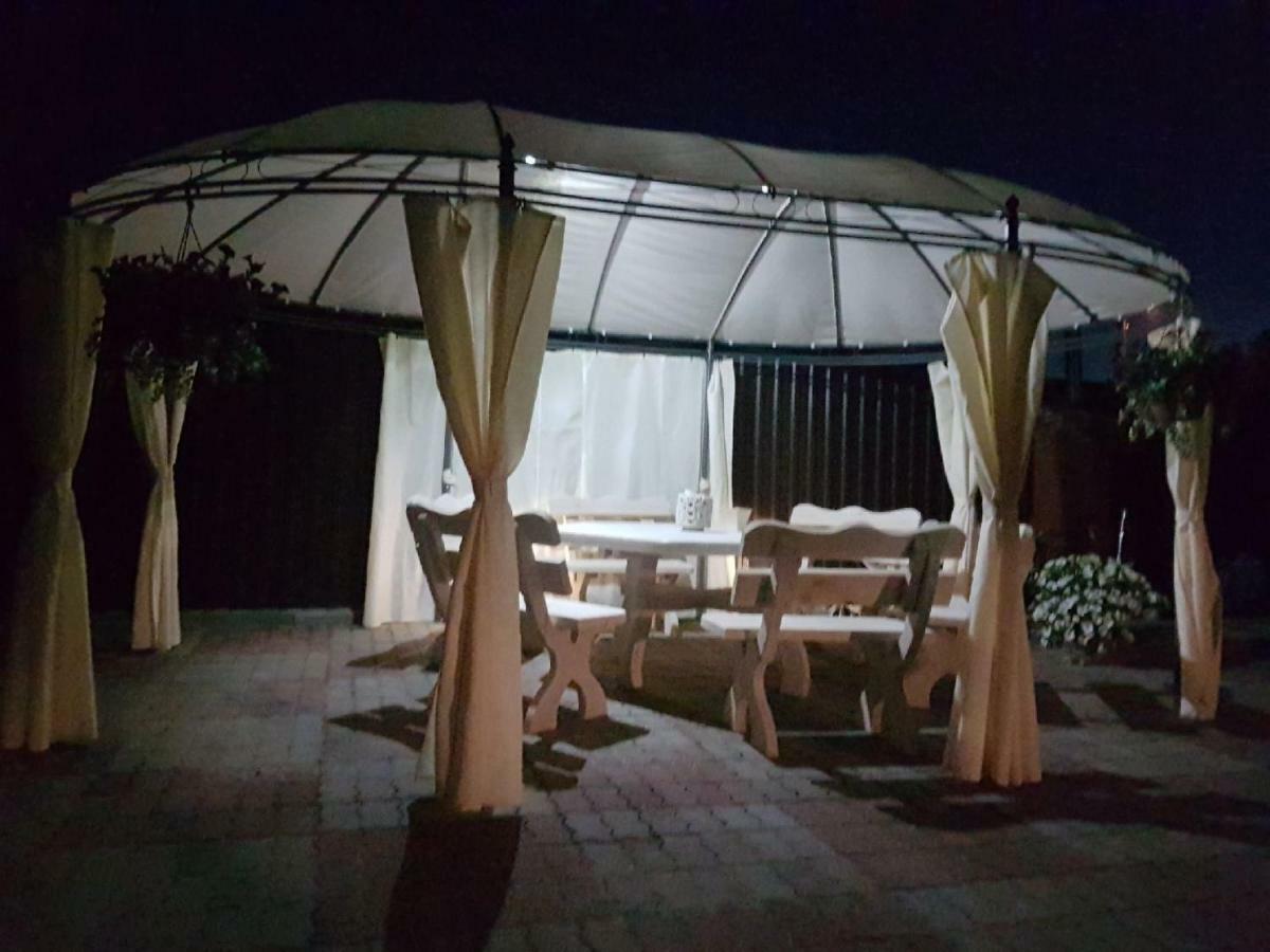 Noclegi Beata Dabki Exterior photo